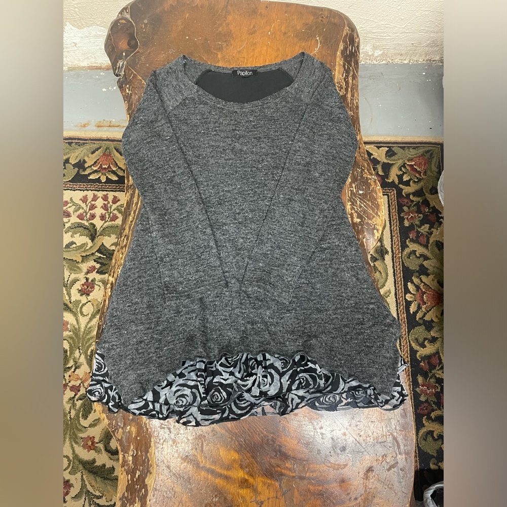 Cute Grey Papillon Long Sweater